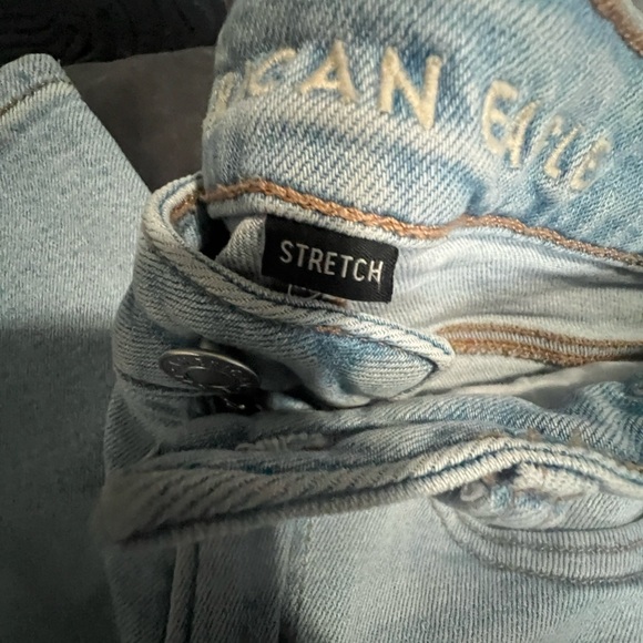 American Eagle Outfitters Light Wash Straight Leg Jeans 00 $10 - Picture 2 of 4